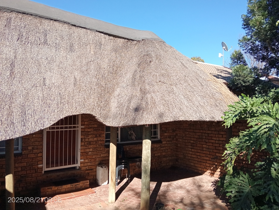 3 Bedroom Property for Sale in Safari Gardens North West